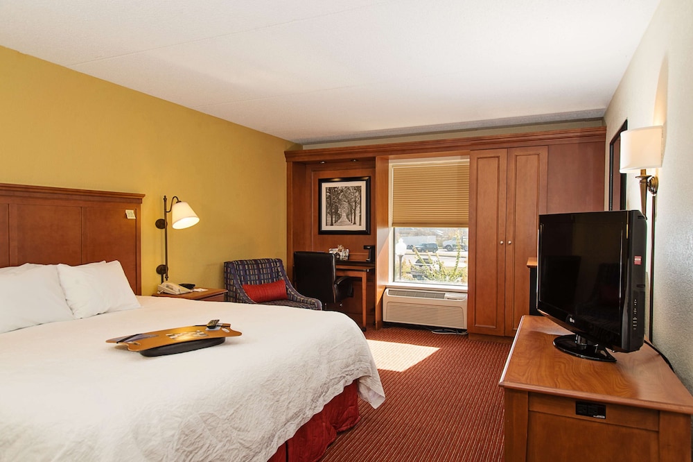 Hampton Inn Louisville-Airport