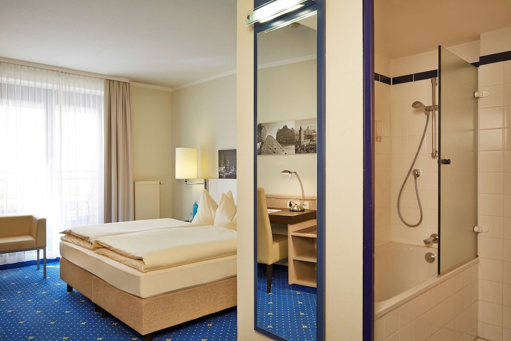H4 Hotel Hamburg Bergedorf photo 3