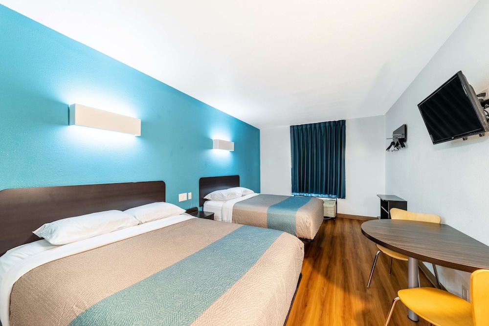 Motel 6 Lewisville, TX - Medical City