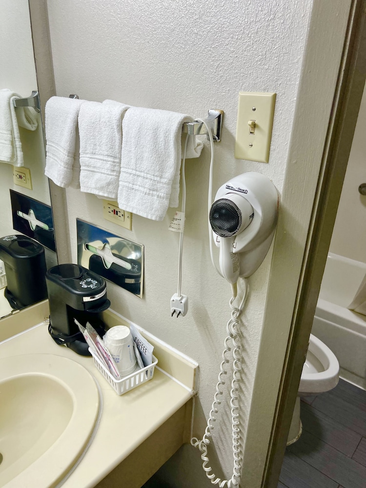 Days Inn by Wyndham Athens