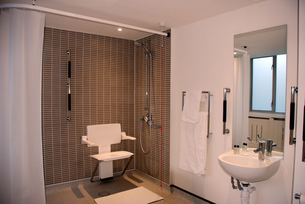 Holiday Inn Washington photo 3