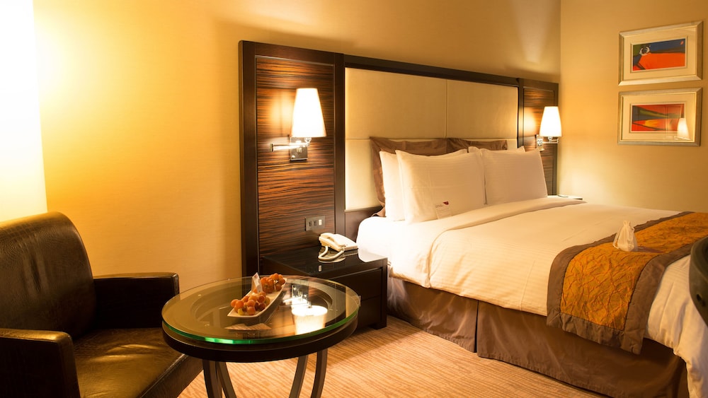 Holiday Inn Kuwait Al Thuraya City photo 3