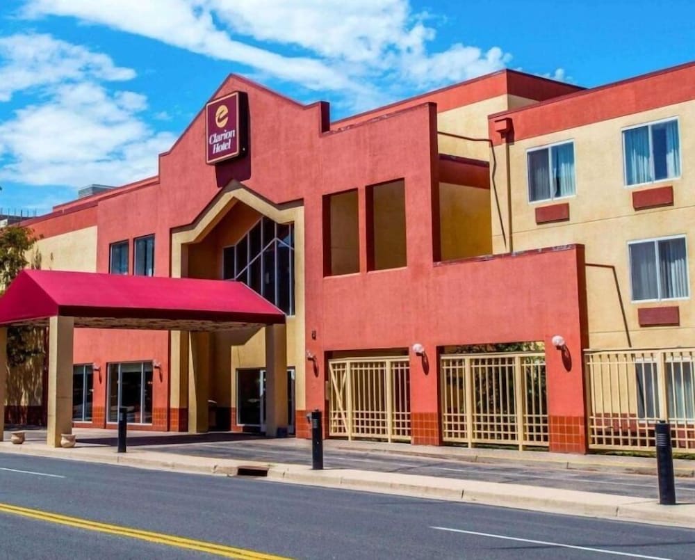 Quality Inn and Conference Center Greeley Downtown