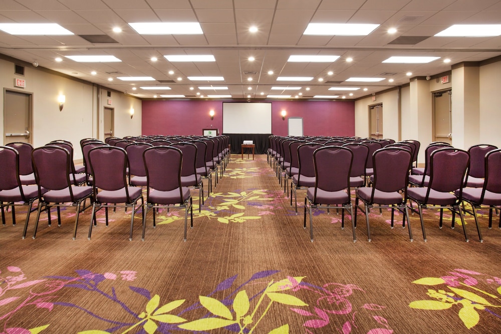 Holiday Inn Toronto International Airport
