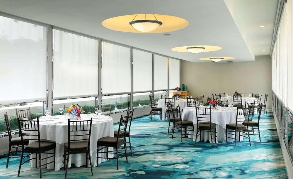 Belamar Hotel Manhattan Beach, Tapestry Collection by Hilton