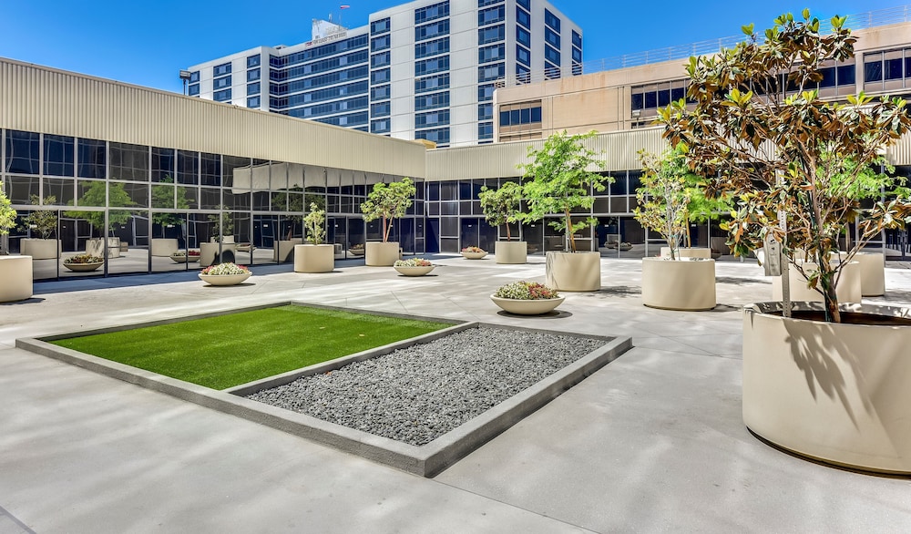 Hilton Los Angeles Airport