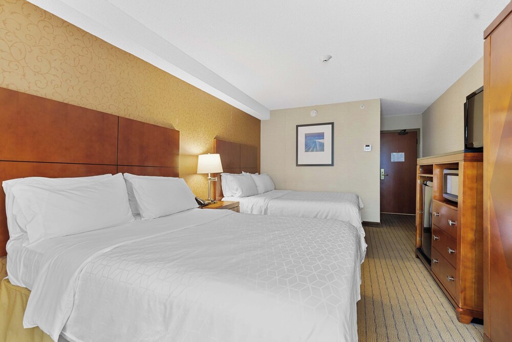 Sandman Hotel & Suites London Downtown