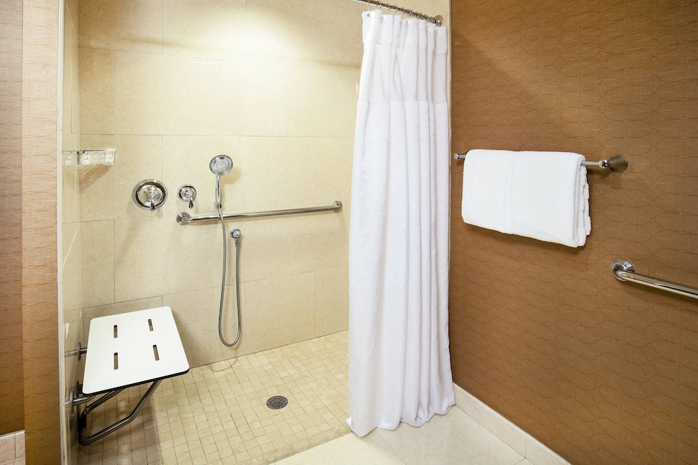 Sheraton Portsmouth Harborside Hotel