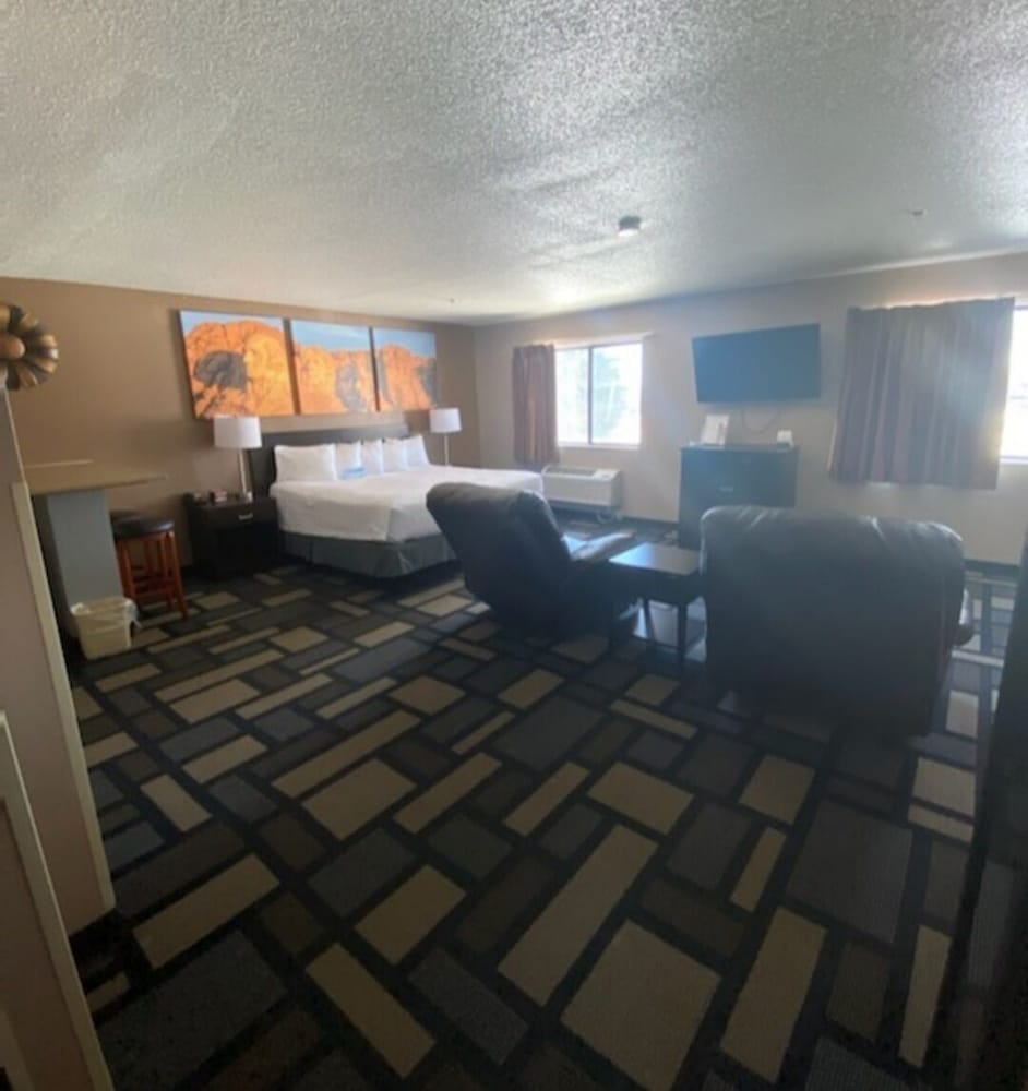Days Inn by Wyndham Watertown