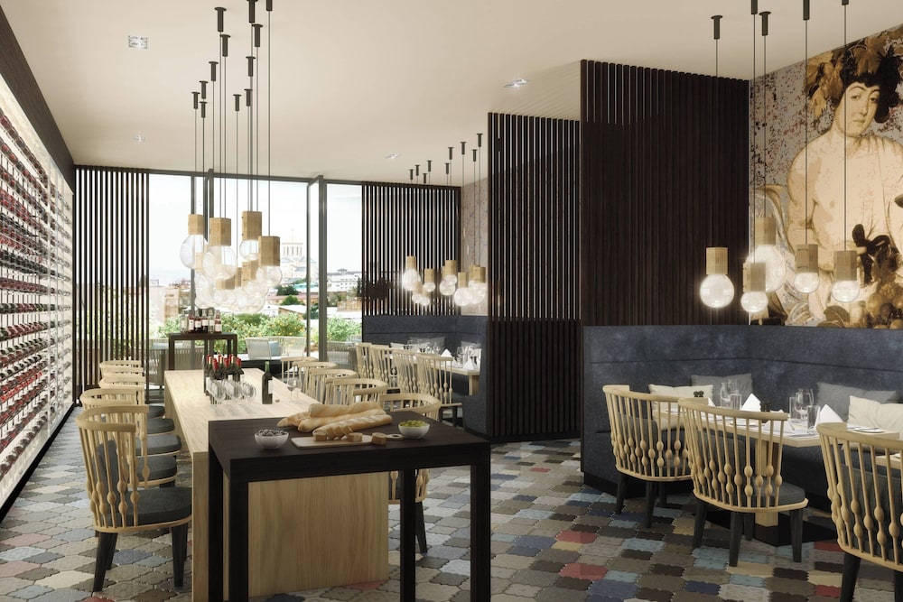 Sheraton Grand Tbilisi Metechi Palace — photo 6