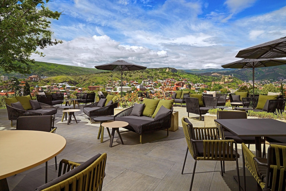 Sheraton Grand Tbilisi Metechi Palace photo 5