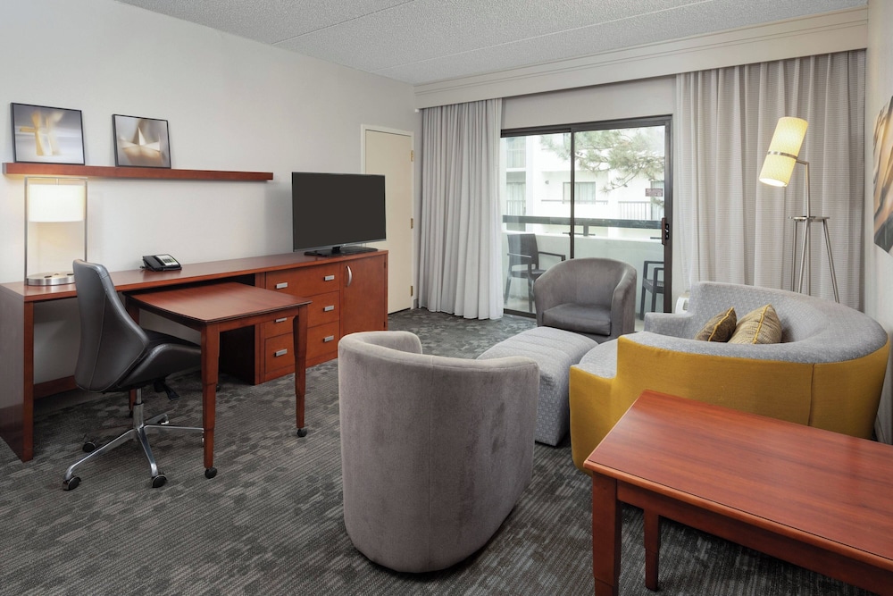 Courtyard by Marriott Chicago Wood Dale/Itasca photo 5