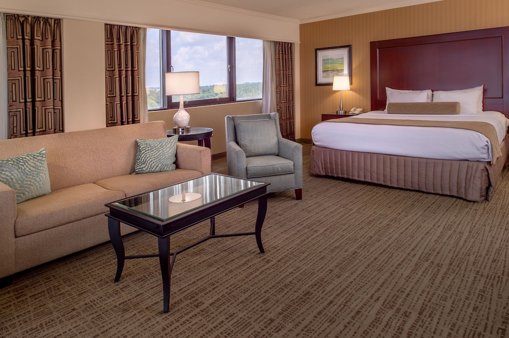 Crowne Plaza St. Louis Airport by IHG