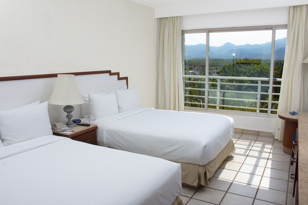 Emporio Ixtapa - with Optional All Inclusive photo 3