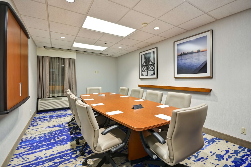 Hampton Inn Detroit/Northville