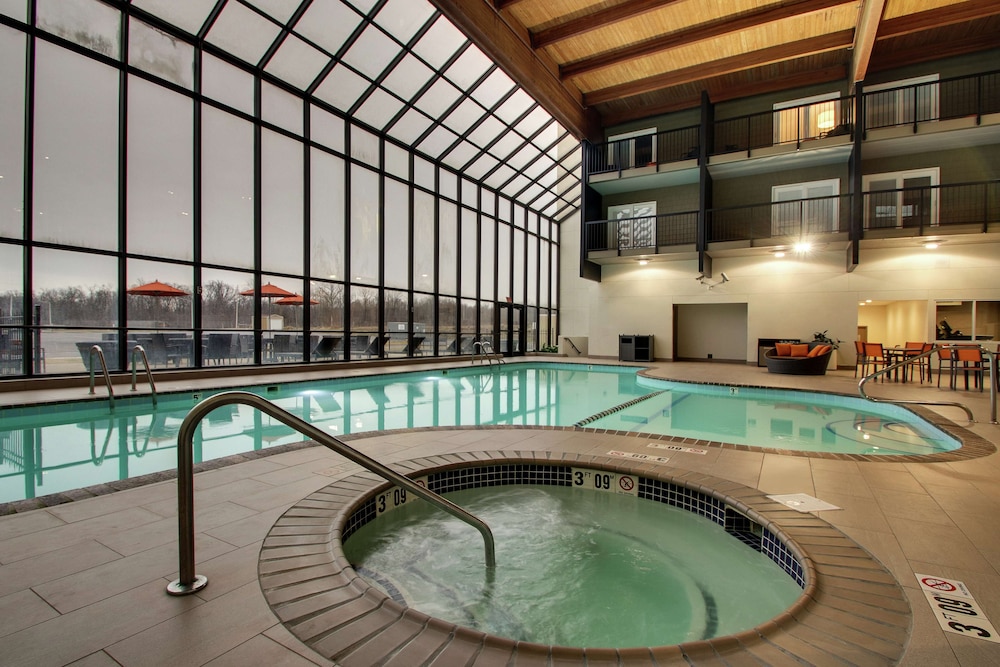 DoubleTree By Hilton Mt. Vernon photo 4
