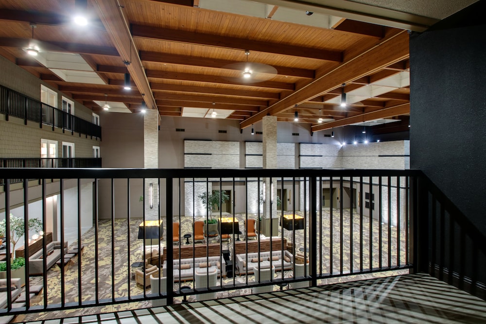 DoubleTree By Hilton Mt. Vernon photo 5