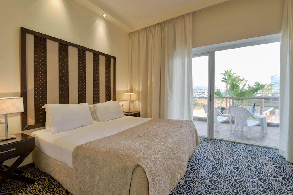 Sharon Hotel Herzliya