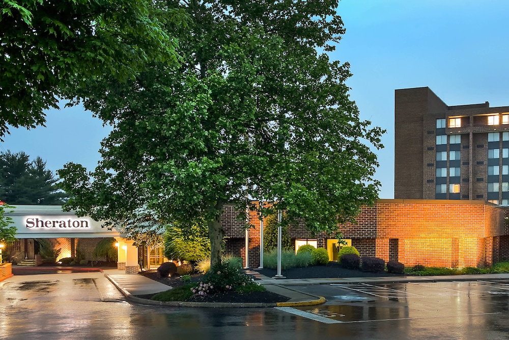 Sheraton Harrisburg Hershey Hotel