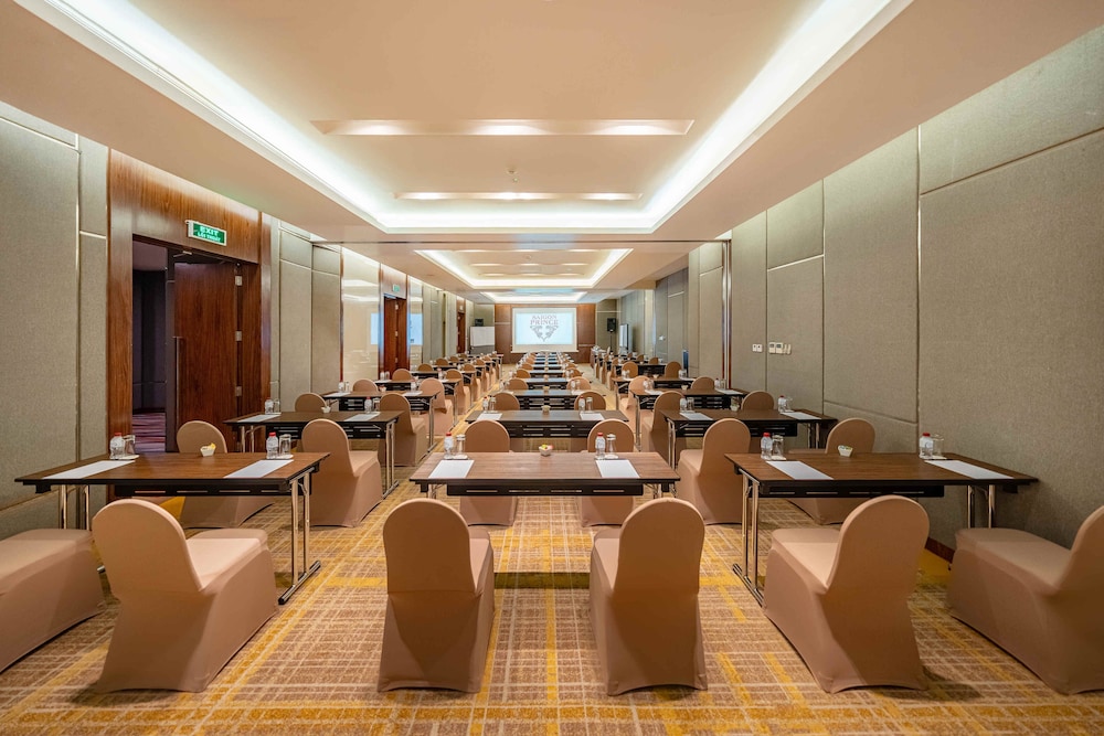 Saigon Prince Hotel — photo 2