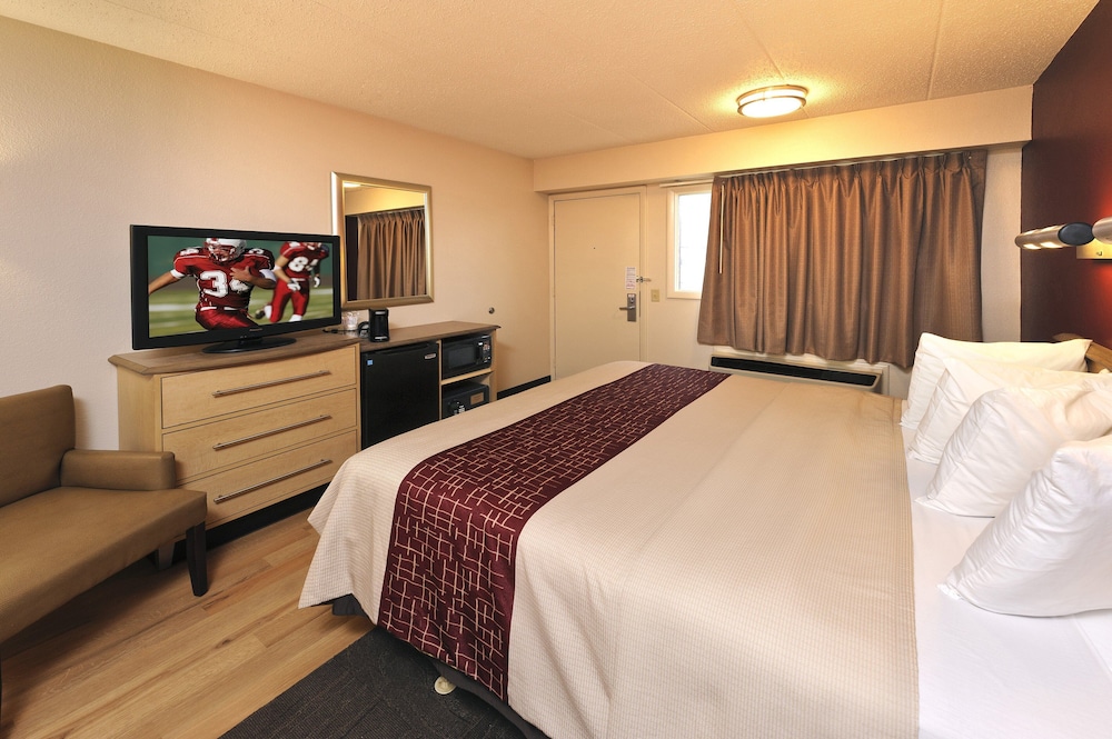 Red Roof Inn Louisville East - Hurstbourne