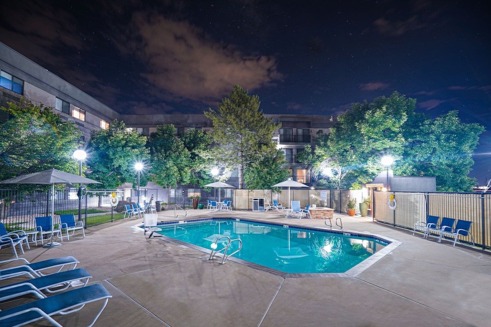 Four Points by Sheraton Salt Lake City Airport