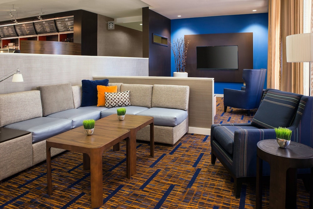 Courtyard Phoenix North by Marriott