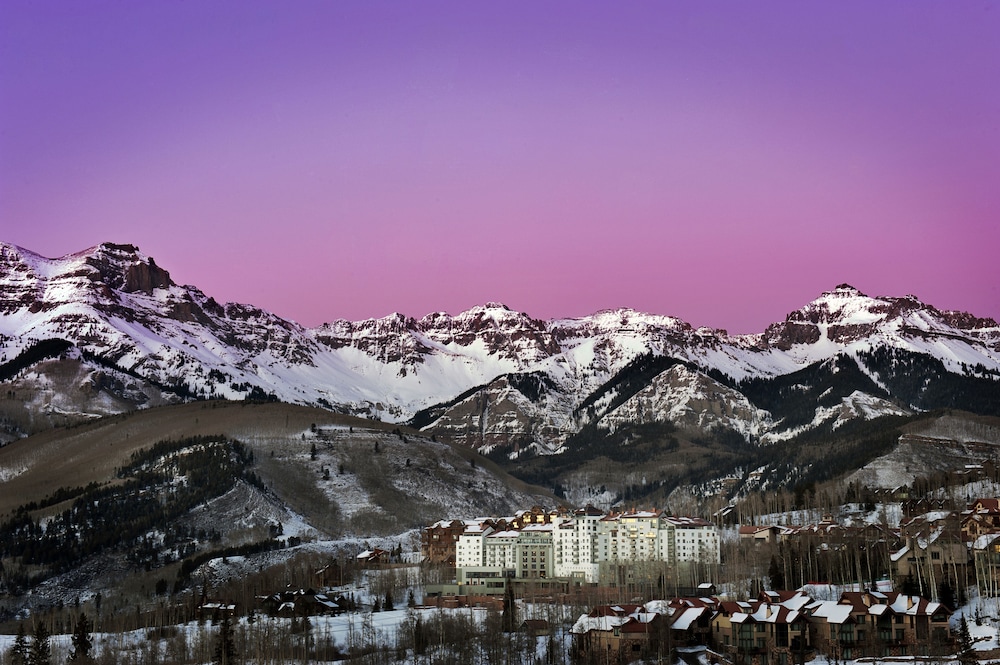 The Peaks Resort and Spa photo 2
