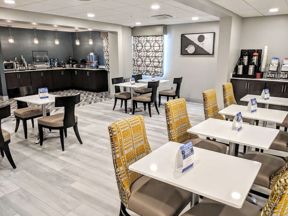 Best Western Plus Bloomington East Hotel