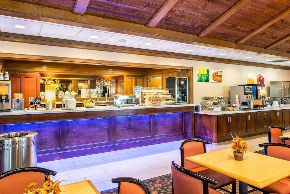 Quality Inn & Suites Baton Rouge West - Port Allen