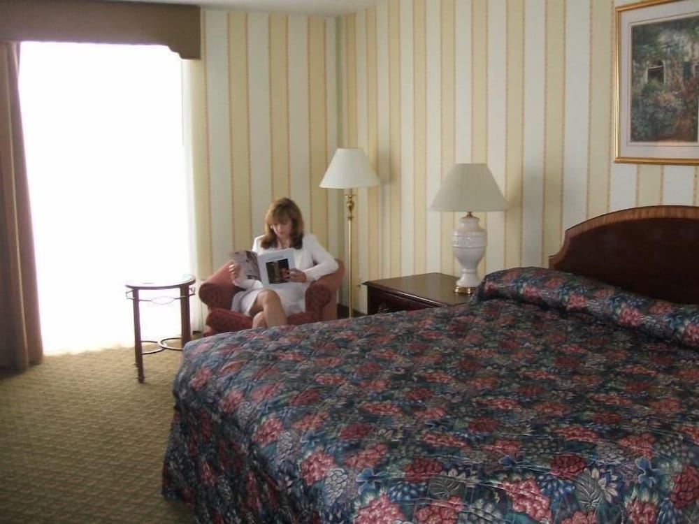 A Victory Inn & Suites - Ann Arbor