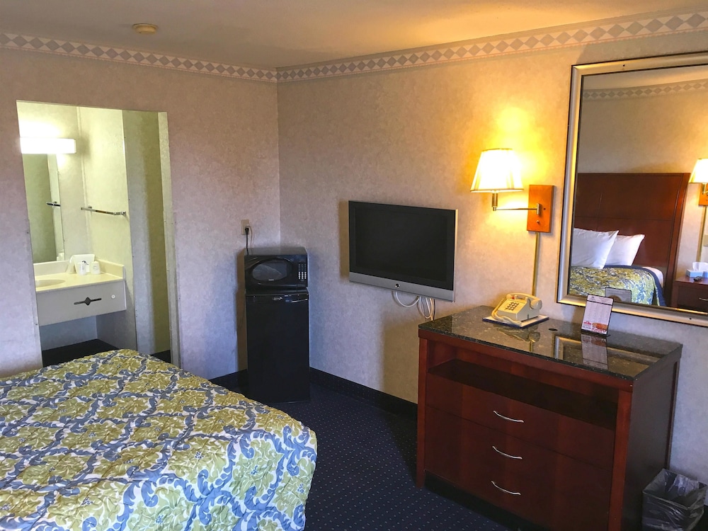 Americas Best Value Inn Decatur, IN
