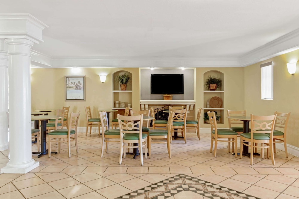 La Quinta by Wyndham Pinellas Park St Peterburg Clearwater