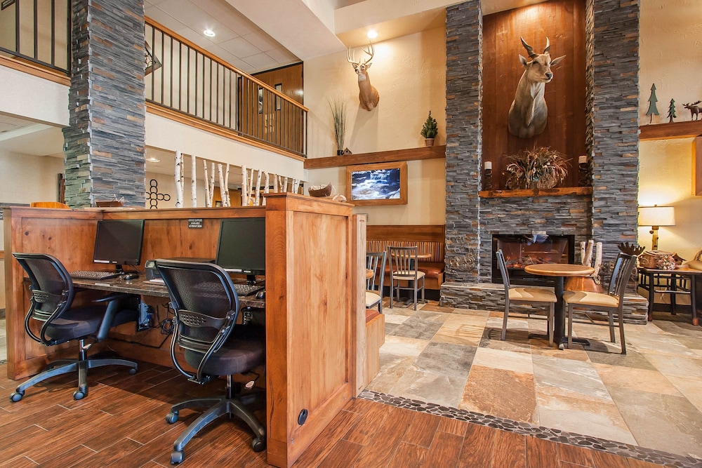 Comfort Inn at Thousand Hills