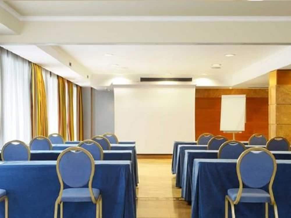 Eurostars Cristal Palace photo 3
