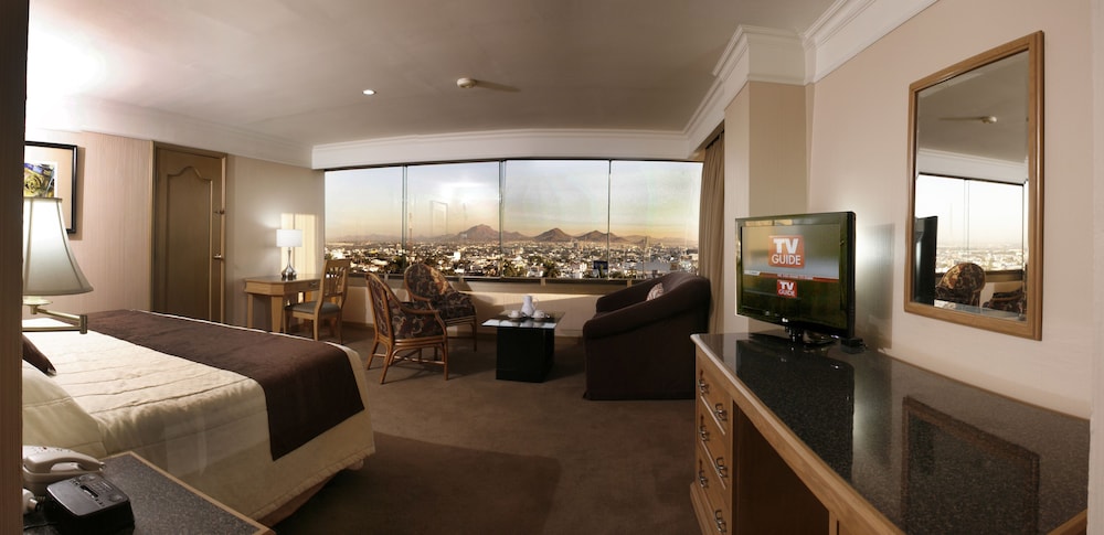 Hotel San Luis Lindavista photo 2