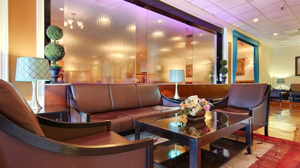 Best Western Plus Grosvenor Airport Hotel