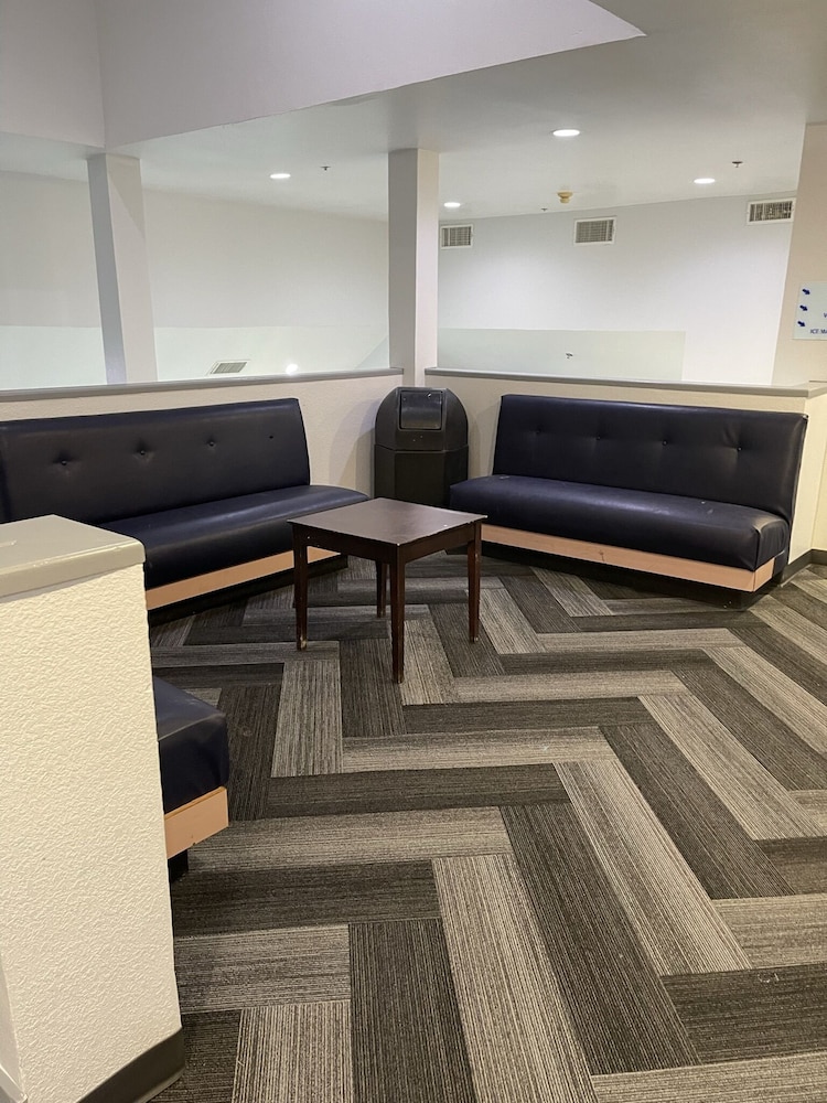 Quality Inn & Suites Richardson-Dallas