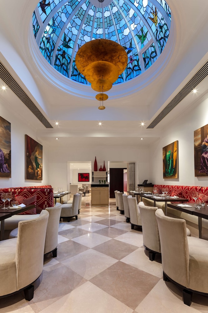 Radisson Blu Hotel, London Tottenham Court Road — photo 4