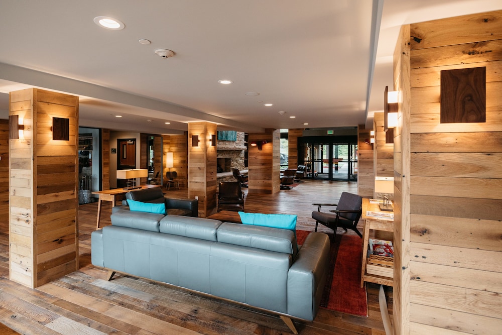 Park City Peaks Hotel
