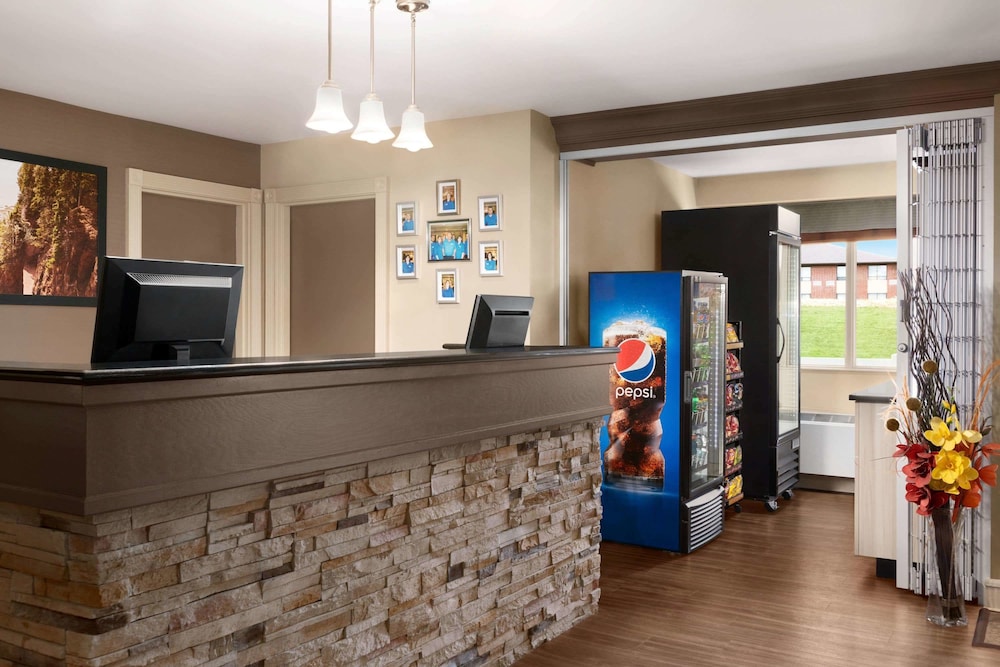 Travelodge Suites by Wyndham Moncton photo 4