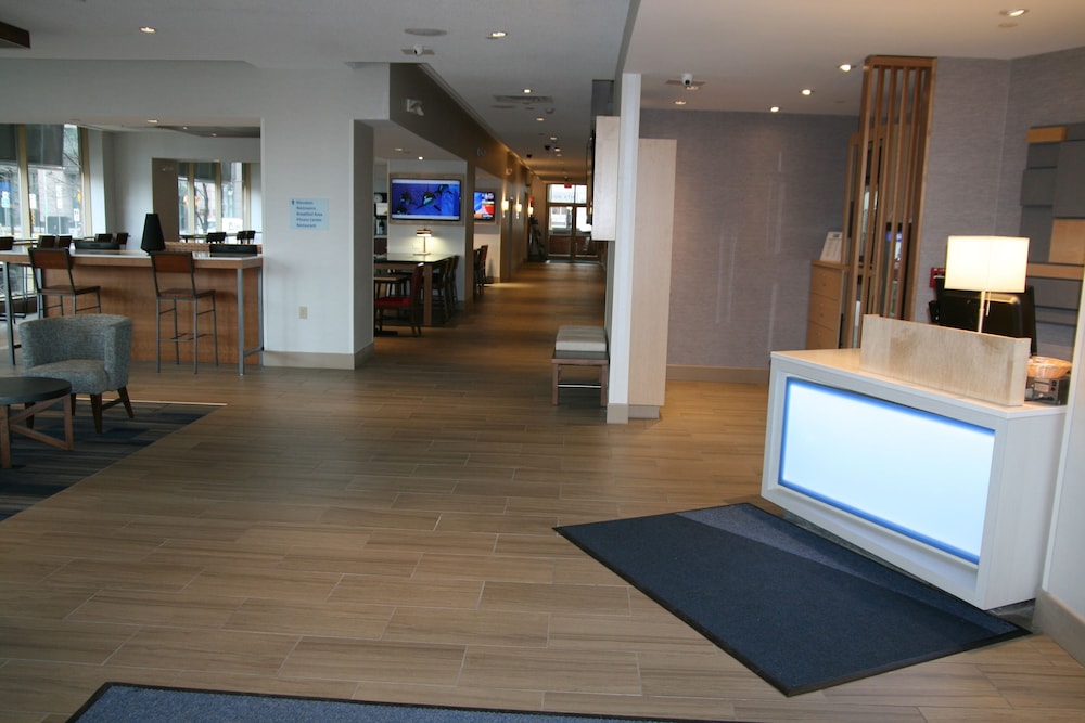 Holiday Inn Express & Suites Buffalo Downtown - Medical CTR by IHG