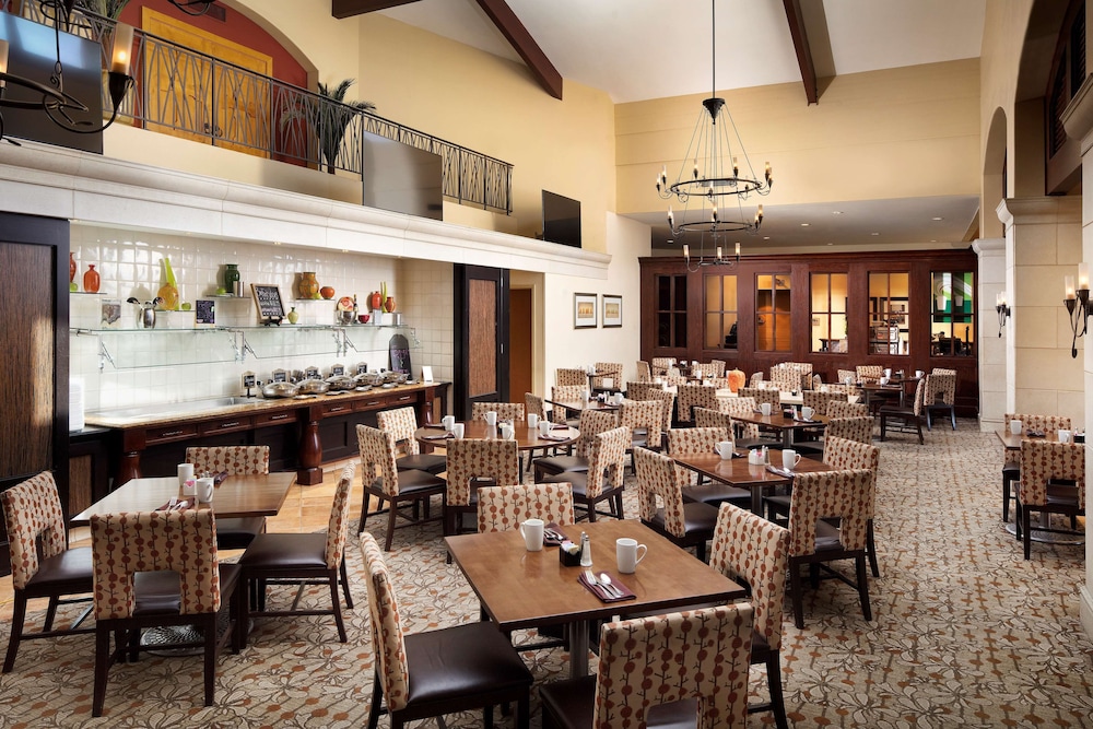 DoubleTree by Hilton Ontario Airport