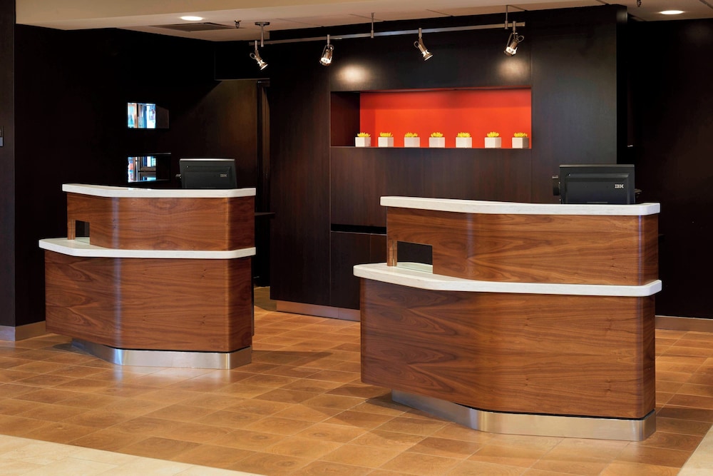 Courtyard by Marriott Chicago Arlington Heights / South
