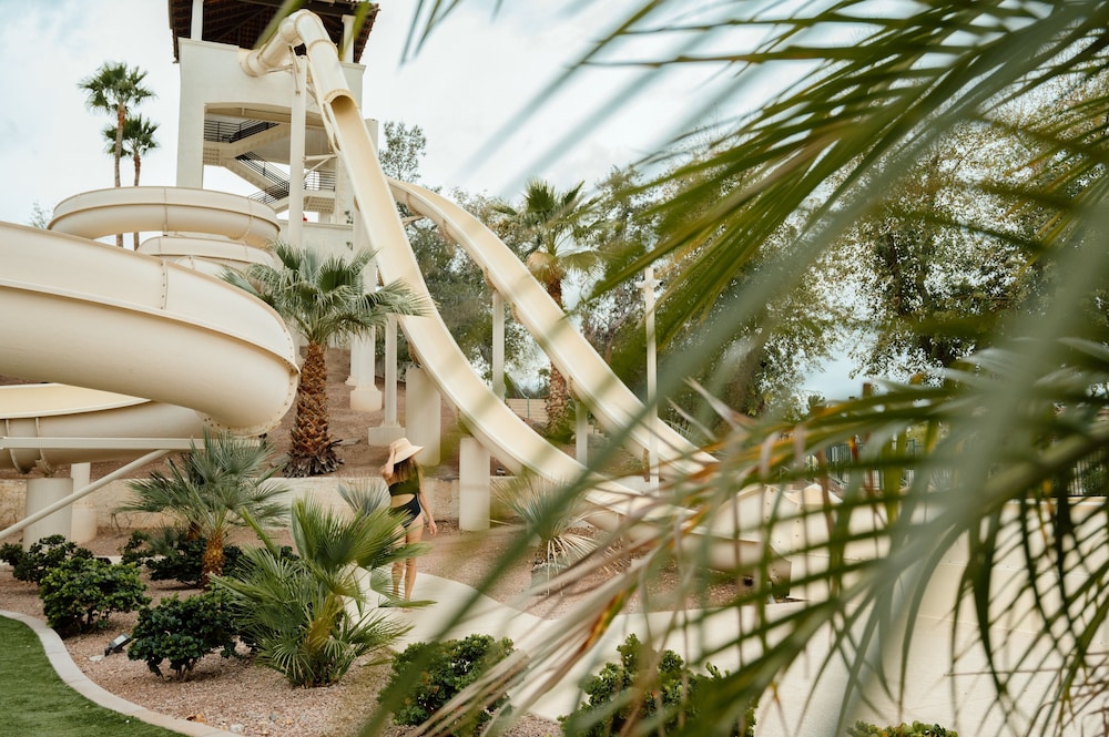 Arizona Grand Resort & Spa