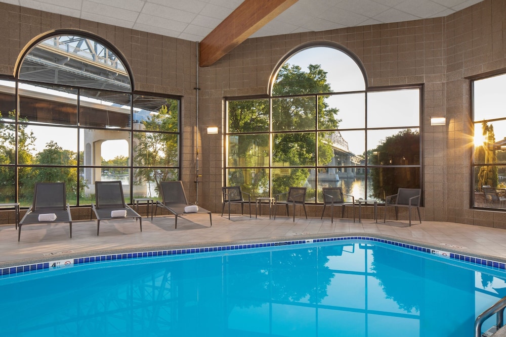 Courtyard by Marriott La Crosse