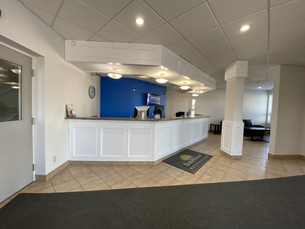 Days Inn by Wyndham Brockville