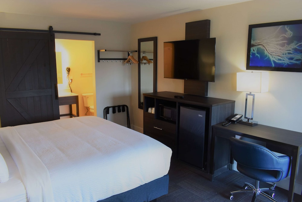 Travelodge by Wyndham Santa Rosa Wine Country