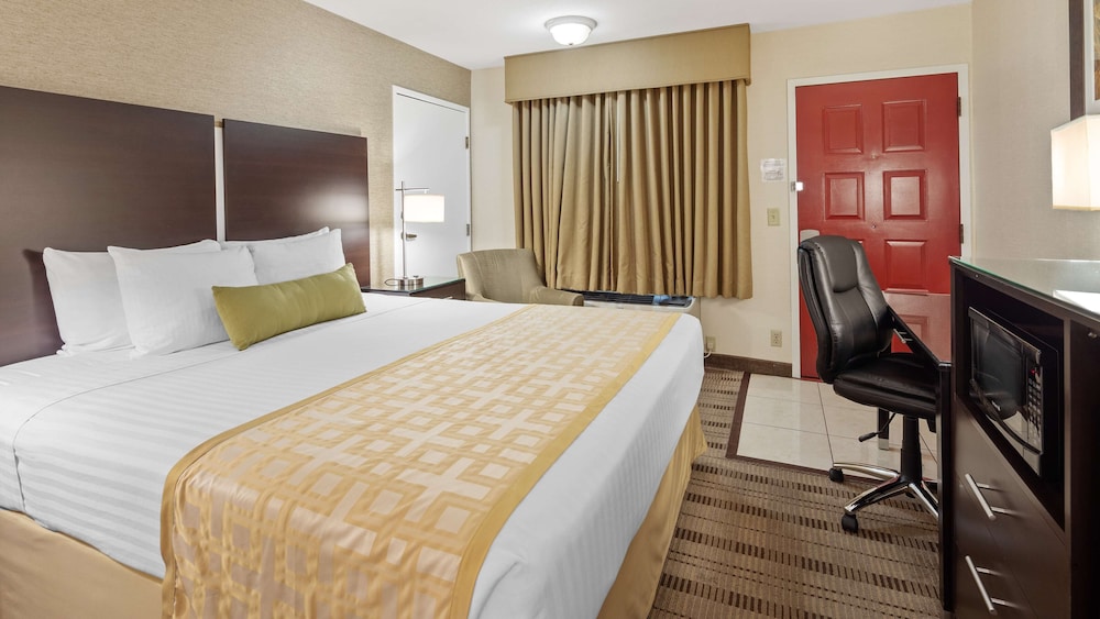 Best Western Pasadena Royale Inn & Suites
