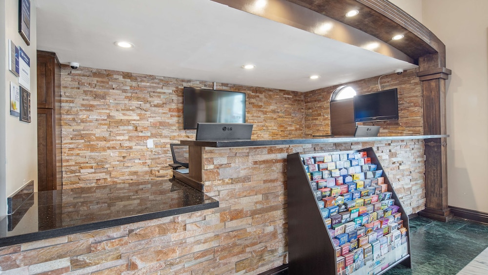 Best Western Pasadena Royale Inn & Suites